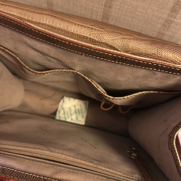 Brahmin bag, like new, medium - Picture 9 of 13